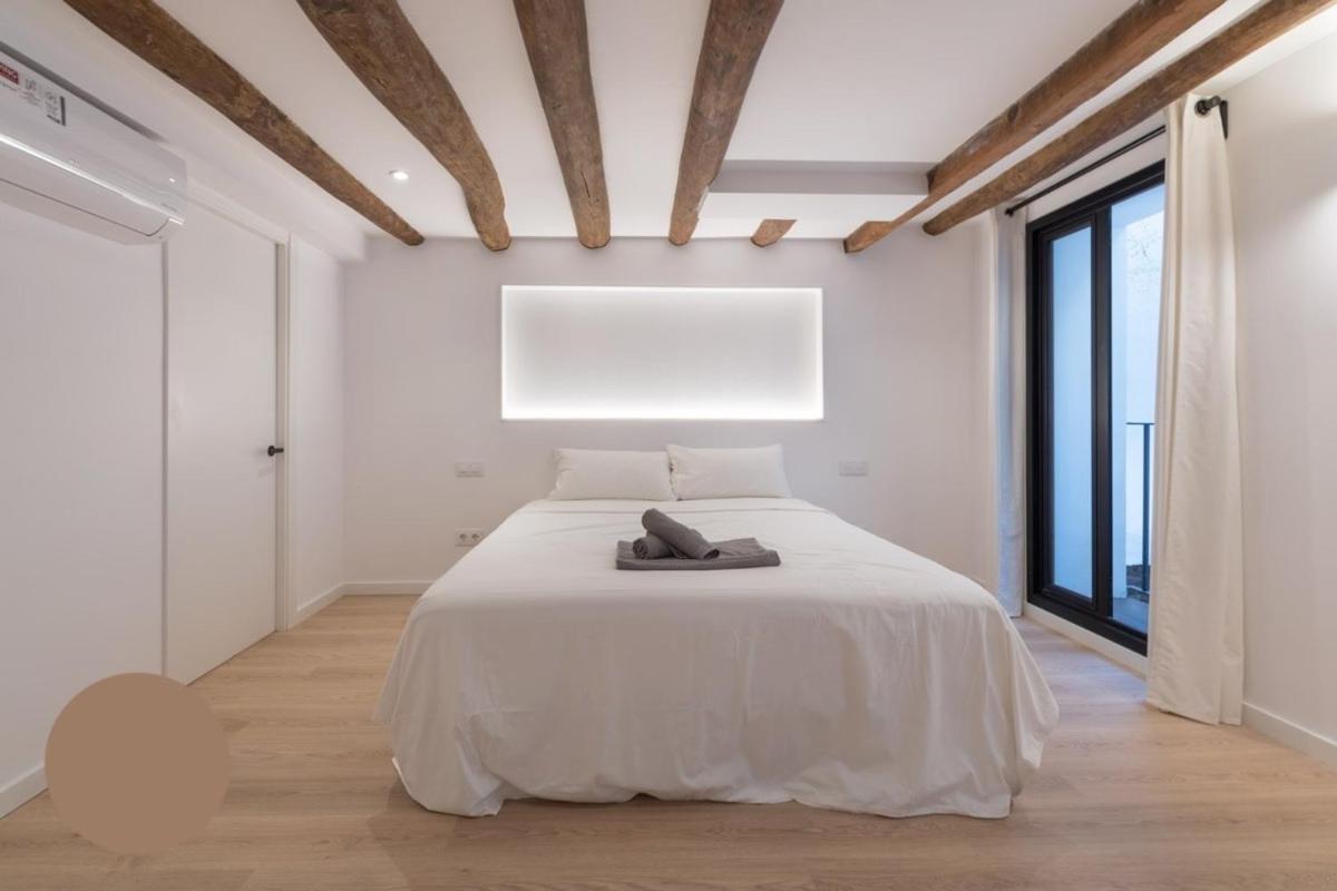 Central Lux With Private Bath Apartment